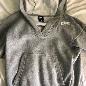 Super cute grey Nike v-neck hoodie